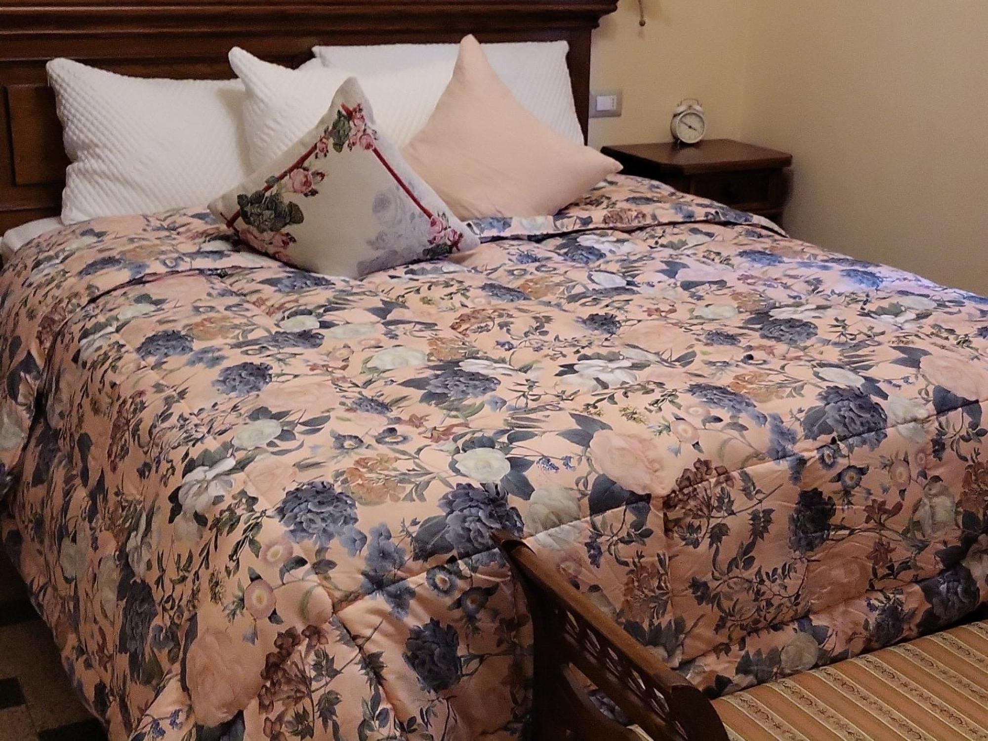 Bnb Villa Melany Vicino Centro Lucca Zimmer foto