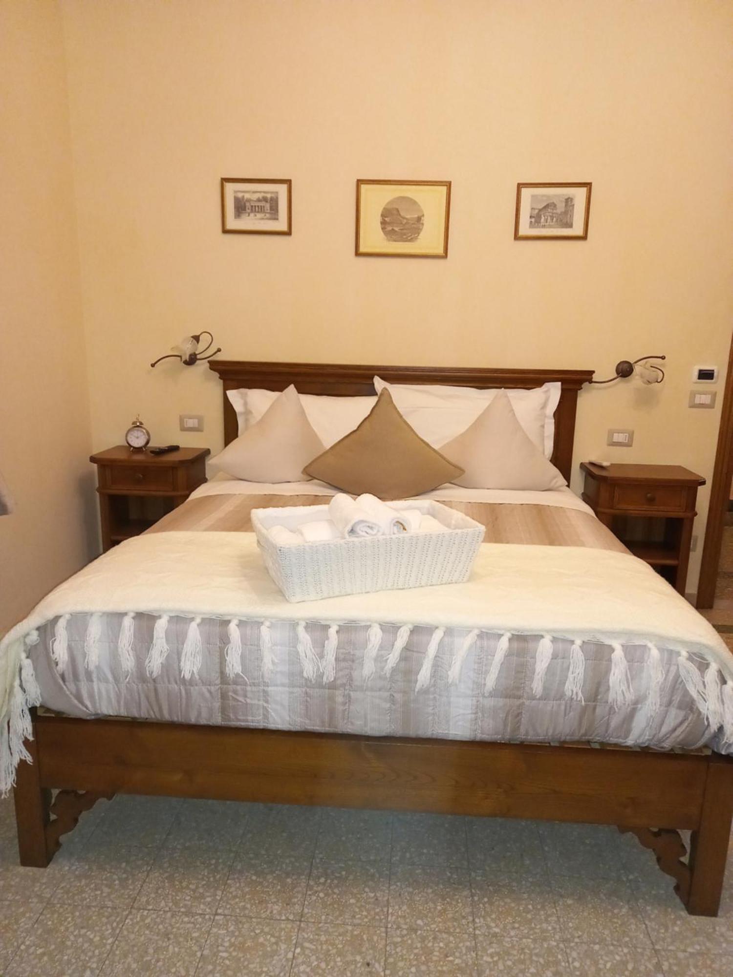 Bnb Villa Melany Vicino Centro Lucca Zimmer foto
